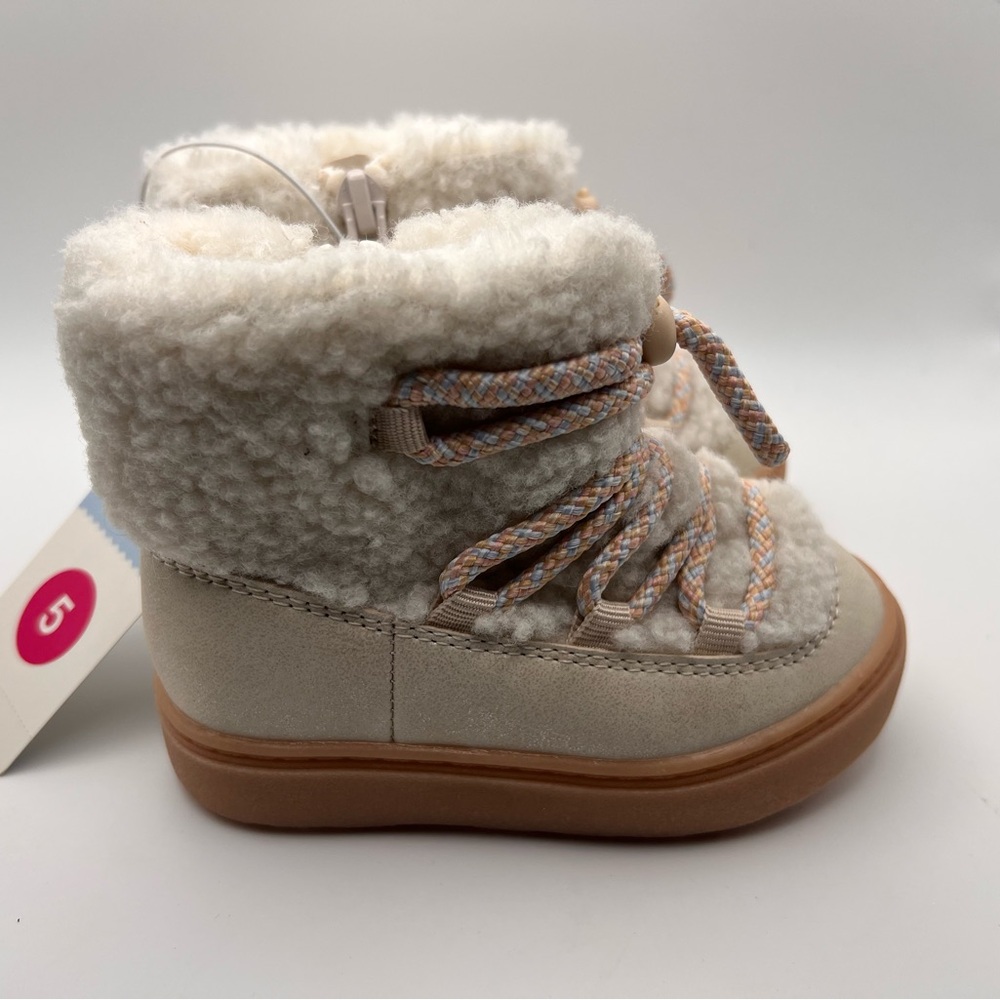 Cozy Cream Kids Boots - Picture 2 of 5